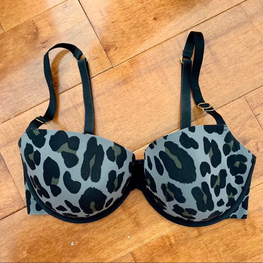 Stella McCartney Leopard print bra